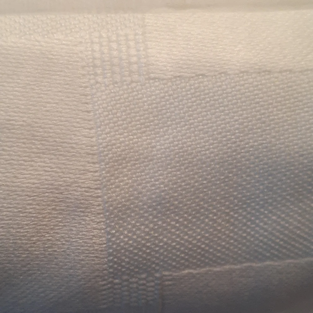 Reflections Off White Microfiber Table Linen 60 X 120 Fabric Table Cloth New!